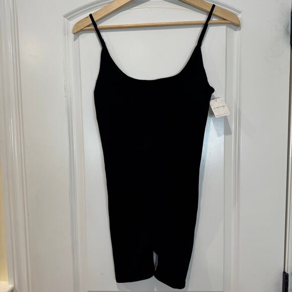 Free People One To Watch Romper Size Medium Black Ribbed Knit Scoop Neck - Picture 5 of 9